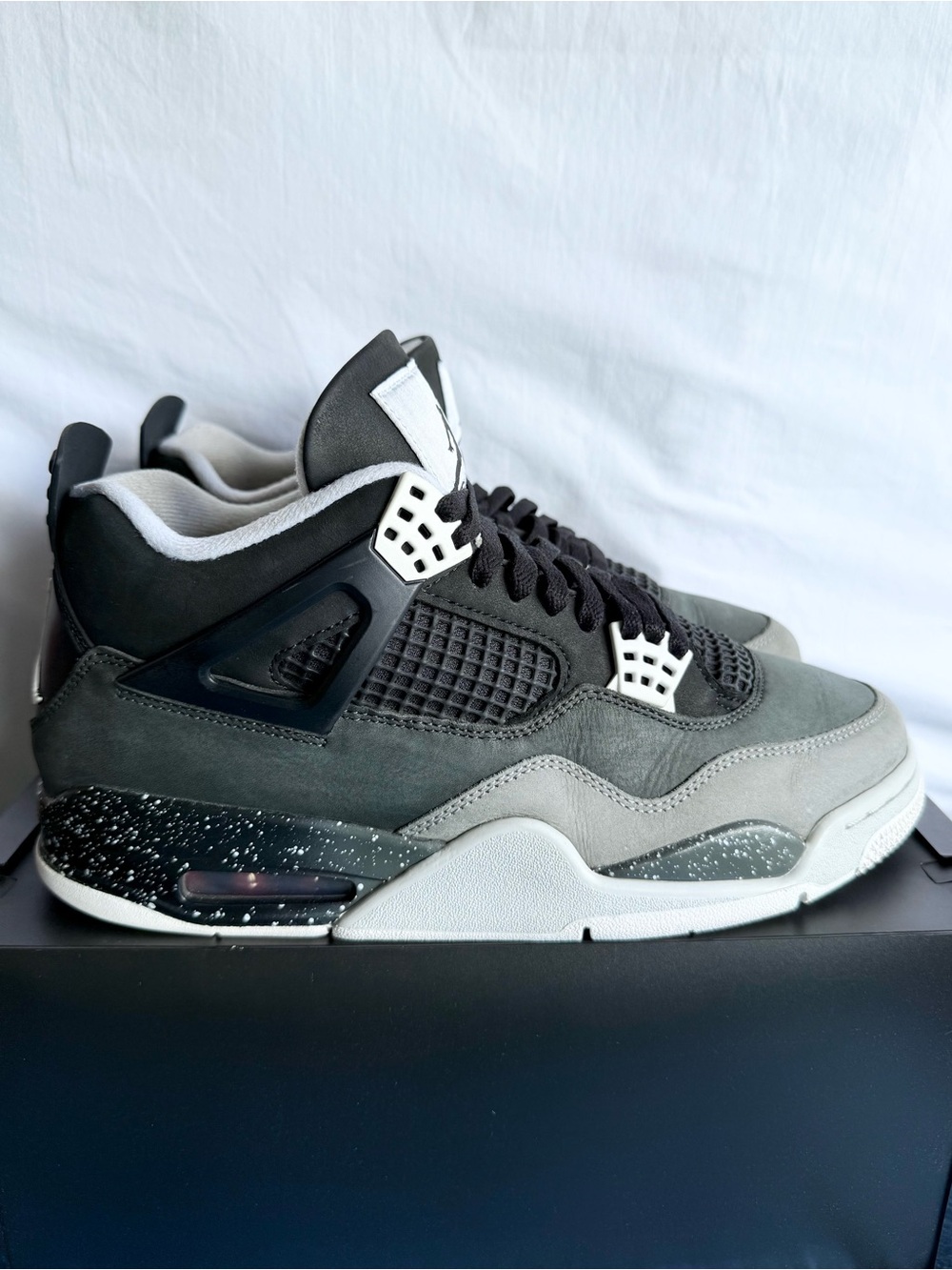 AUTHENTIC Jordan 4 Retro Fear size 10 FQ8138-002 2024 PREOWNED